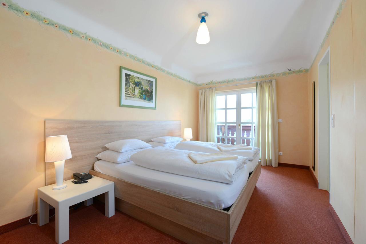 Lust Und Laune Hotel Am Woerthersee Portschach am Woerthersee Exterior photo