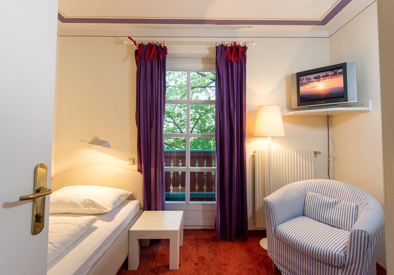 Lust Und Laune Hotel Am Woerthersee Portschach am Woerthersee Exterior photo